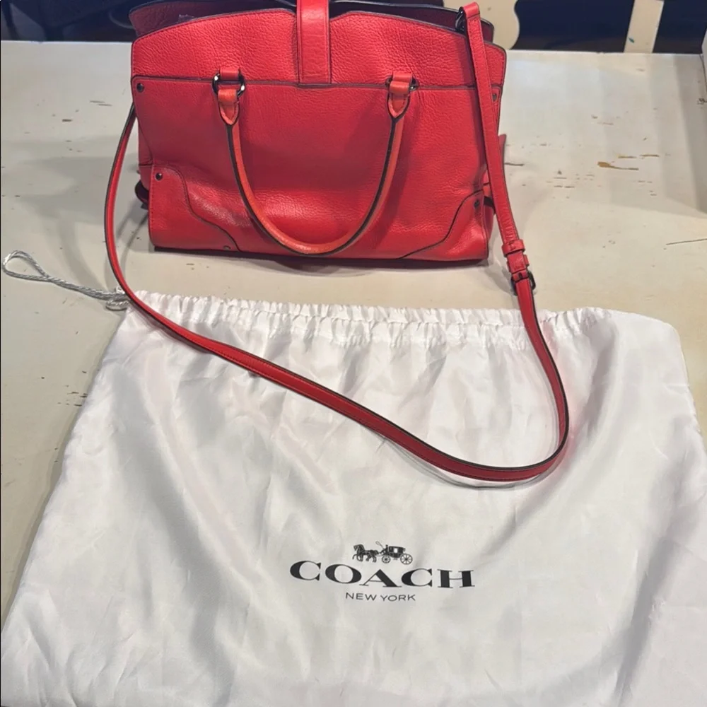 Coach Red Leather Satchel with Classic Design - Picture 3 of 3